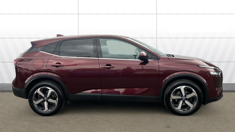 Nissan Qashqai 1.3 DiG-T MH 158 N-Connecta 5dr Xtronic Petrol Hatchback